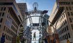 Le spectacle «Géante!» est présenté gratuitement sur l’esplanade PVM de Place Ville Marie à l’occasion du festival Montréal complètement cirque.